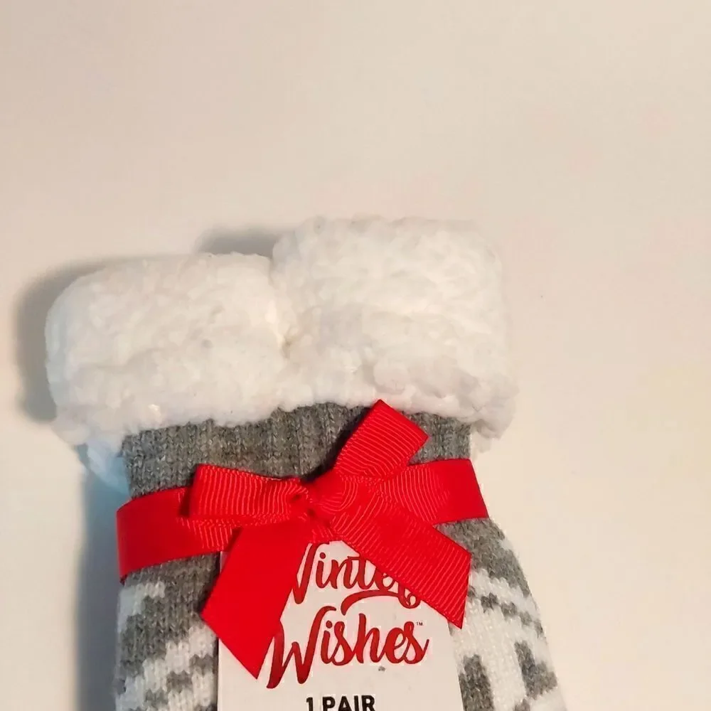 Winter Wishes Slipper Socks One Size NWT